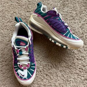 Women’s Nike Air Max 98